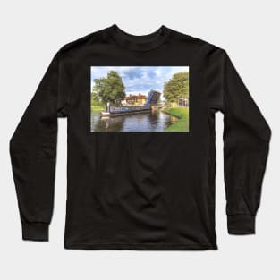 The Lift Bridge at Aldermaston Long Sleeve T-Shirt